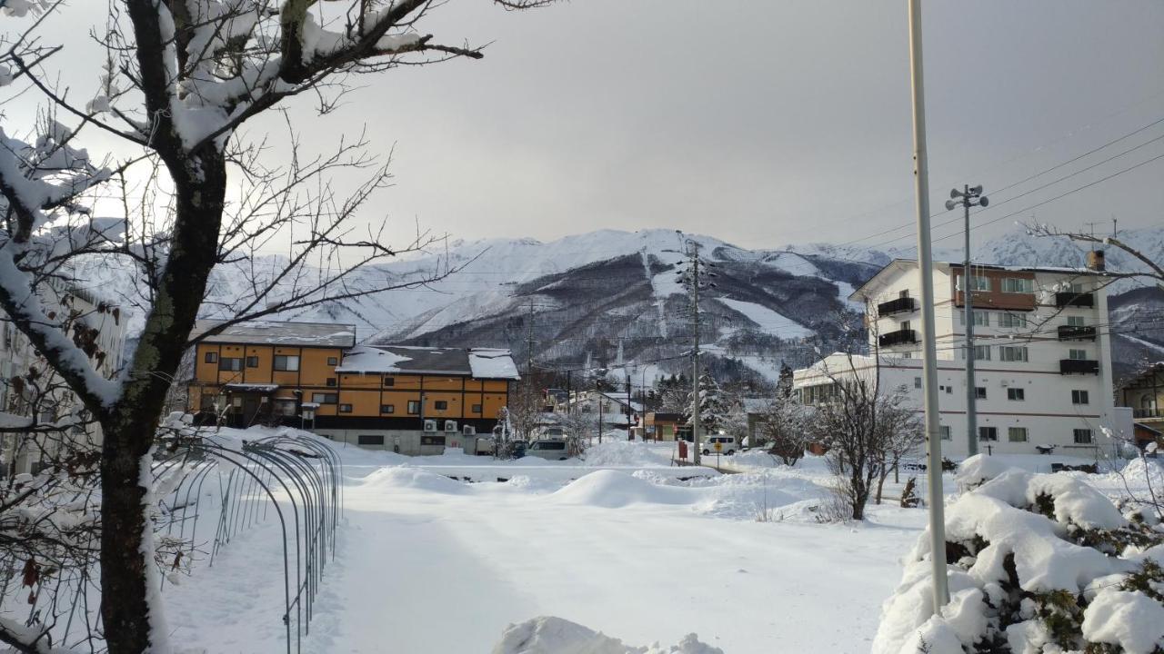 Petit Hotel P-Bow Хакуба Екстер'єр фото