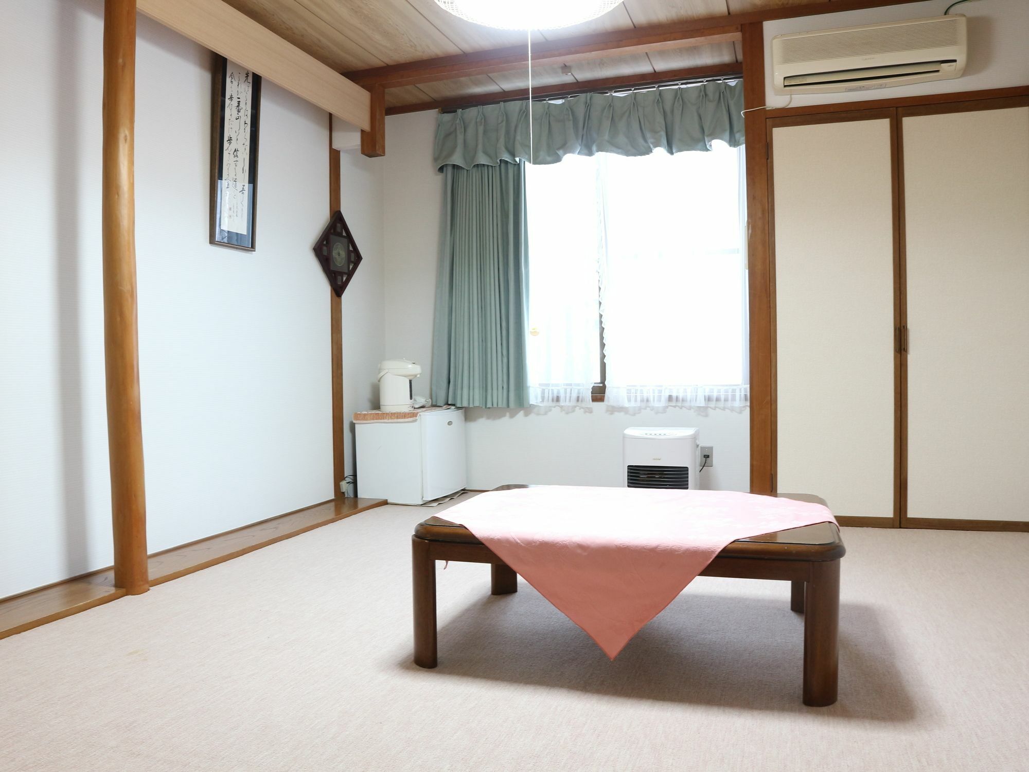 Petit Hotel P-Bow Хакуба Екстер'єр фото
